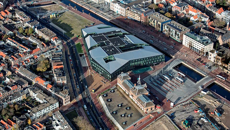 Railway station Delft