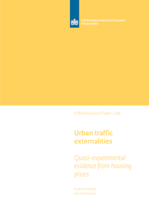 Urban traffic externalities: quasi-experimental evidence from housing prices