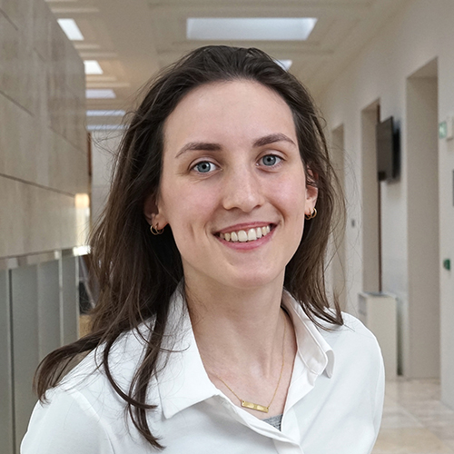 Photo of Yael Broos